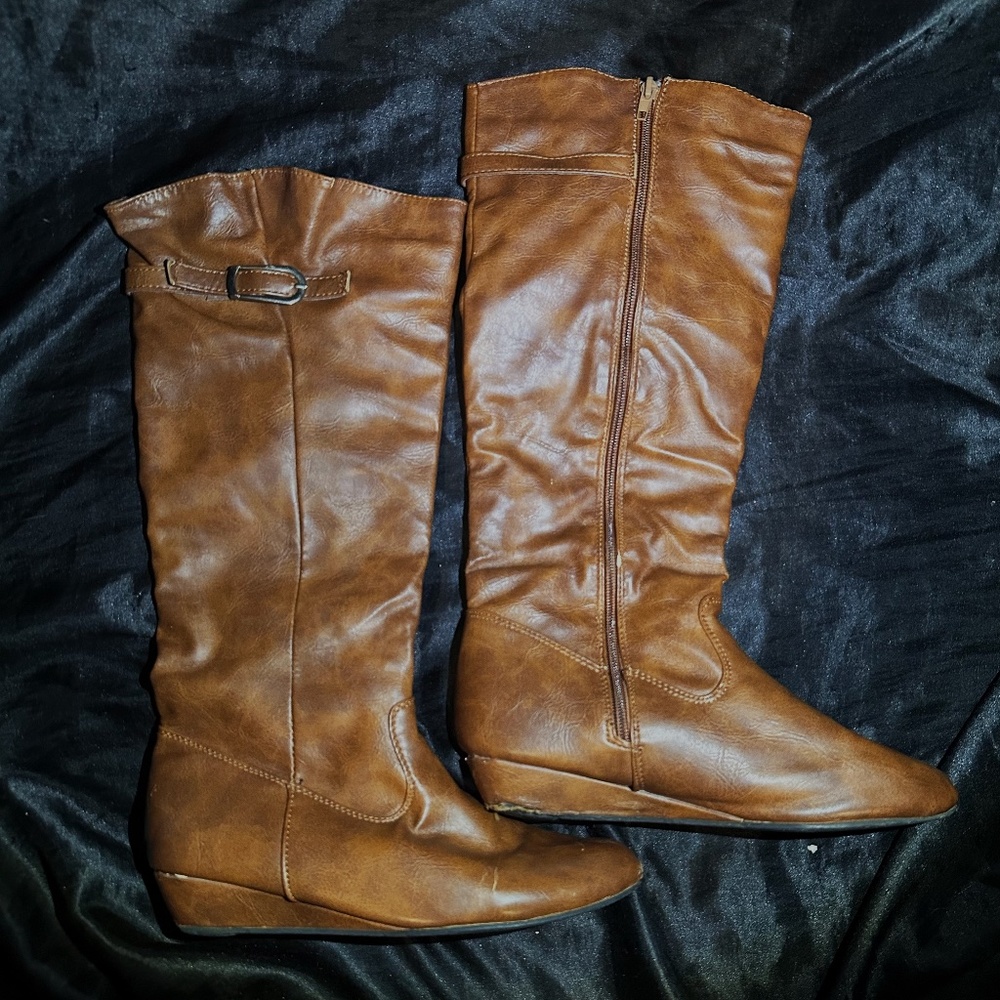 Brown Faux Leather Buckle Zippered Heeled High Boots Size 8